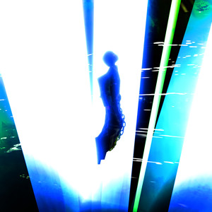 Kissing In The Strobe Light (feat. Orchid)