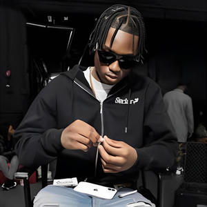 pace/still trippin (feat. kyle richhh & jennn carter) (Explicit)