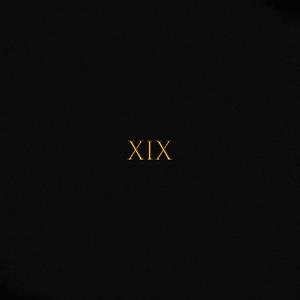 Echoes (feat. River Verona, Holly Elara & grayskies) (Explicit)