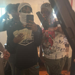 Dont look at him (Explicit)