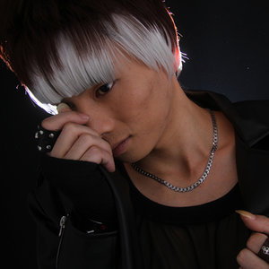 你却躺在别人怀里