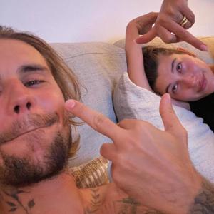 Vacaciones (feat. Marts, Martin Margiela & Yungeest) (Explicit)