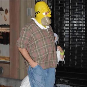 整天磨逼忙，还TM不挣钱 (feat. Mike Tyson)