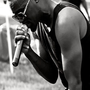 We Outside (feat. Doddi) (Explicit)