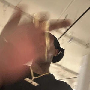 Love me (feat. YG Dang) (Explicit)