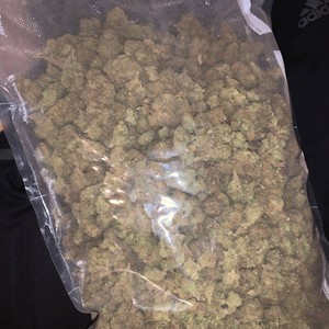 Pop Out Fr(feat. IiiAmKB) (Explicit)