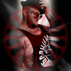 LYCKLIGA DÅRAR (feat. YcecoldMusic) (Explicit)