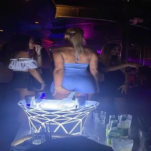 FICA DE QUATRO CHUPA GOSTOSO