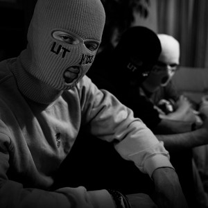 come outside (Explicit)
