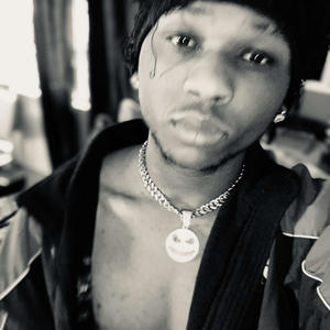 World (feat. 44insane & Big sis) (Explicit)