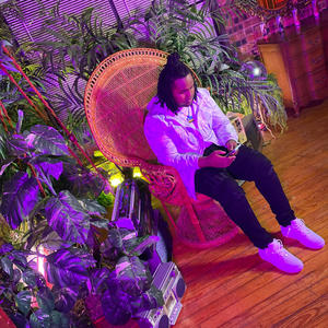 Turn me up (Explicit)