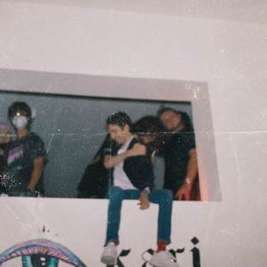 i brøke up with my girlfriend yesterday (remix|Explicit)