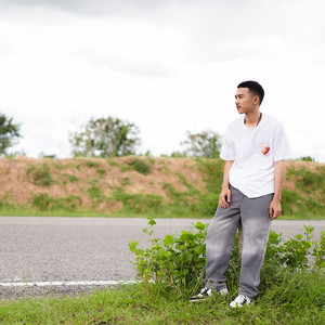 ช่วยบอกว่ารัก