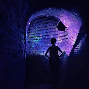 Movin'On(Feat. AZitiZ)