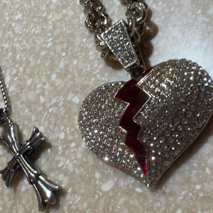 Evil Twinz (feat. KdotEBG) (Explicit)