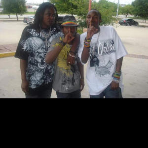 Hadijah Hadijah (feat. Radio and Weasel)