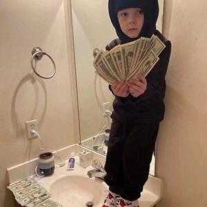 Brick Man (feat. IDY Iann & MObeaty) (Explicit)