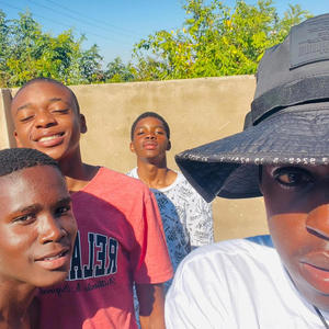 Holala (feat. Prod-72 music) (Explicit)