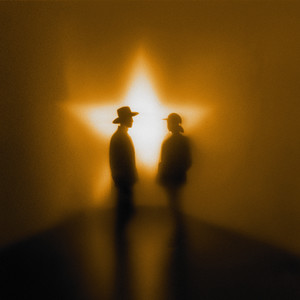 Nacimos Con Estrella (Explicit)