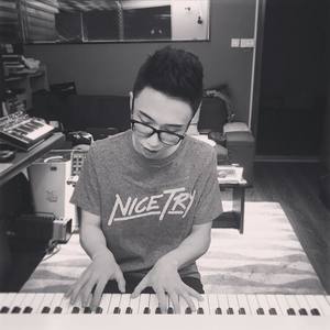 我们后来变成爱了很久的朋友封面
