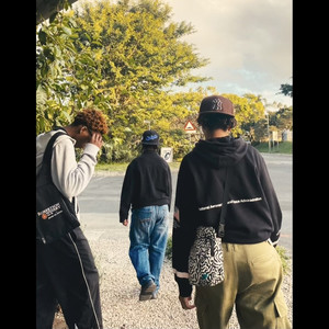 Light Beams (Explicit)