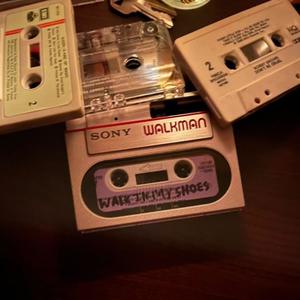 WALK IN MY SHOOS (feat. kidd split & ae) (Explicit)