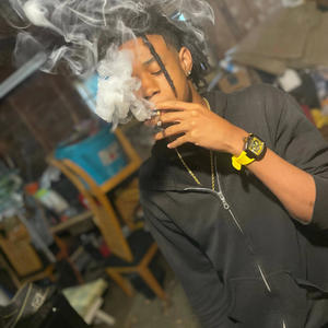 No discusion (feat. JayyLuxx)