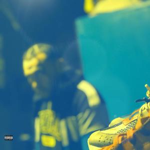 Walk Away.(feat. Xavier Made It.)