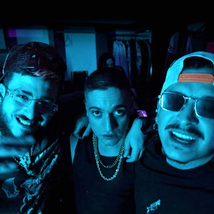 Perra Jeteando (Explicit)