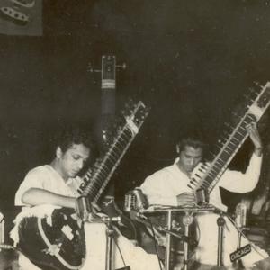 Raag Hemant (feat. Pt. Ravi Shankar)
