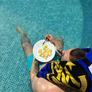 Hollydays (Explicit)