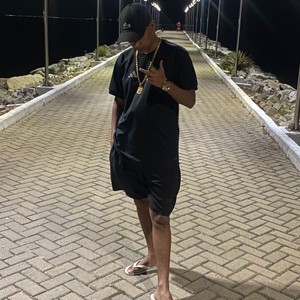 Betinho Dj - Ela Cursa Faculdade (Explicit)