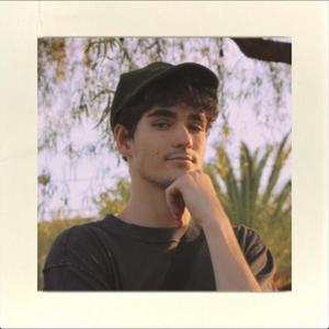 MOVING (feat. MAWB) (Explicit)