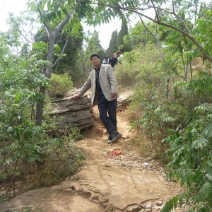 往事只能回味 (伴奏)