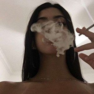 ENQUANTO O MENOR EMBRAZA VS E A TROPA DA AMSTERDÃ (Explicit)