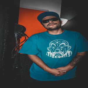 Frescoust (Explicit)