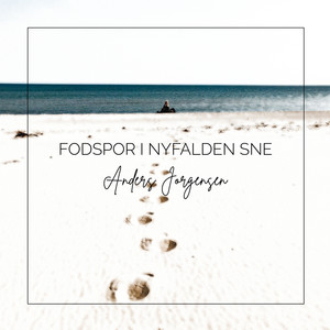 Fodspor I Nyfalden Sne