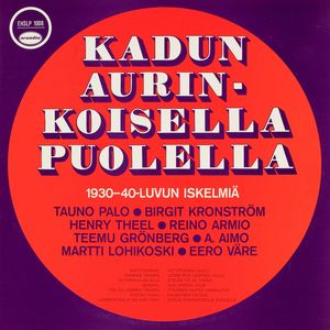 Kadun aurinkoisella puolella