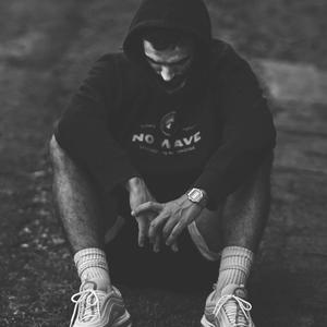 Lamento (feat. kvns) (Explicit)