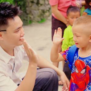 MẶT TRỜI CON CON