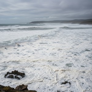 Deniz Üstü Köpürür