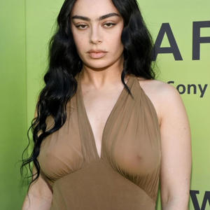 Elite Milk (feat. NateNumbaEight) (Explicit)