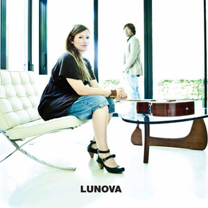 Lunova