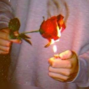 Quên Đi Em Là Ai (Solo) (Explicit)