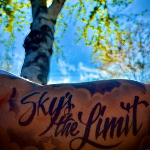 Lay Up (feat. will.0fficial, Jxlos, Mozell, L0w$ky & yvngxdeyy) (Explicit)