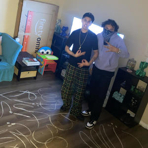 Like a zombie (feat. 2janky909) (Explicit)