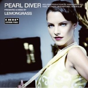 Pearl Diver