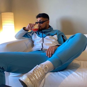 Basitsin(feat. kaan.ak47 & Lvbel C5) (Explicit)