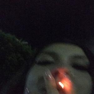 MTG NAO ERA ELA QUE EU DEVERIA AMAR (FUNK MTG) (feat. MC MENOR DO ENGENHO)