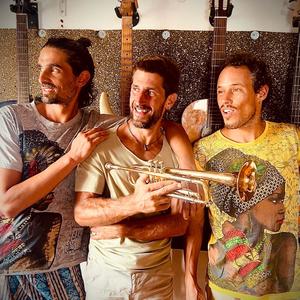 TRANQUILO (feat. Steve Roller)